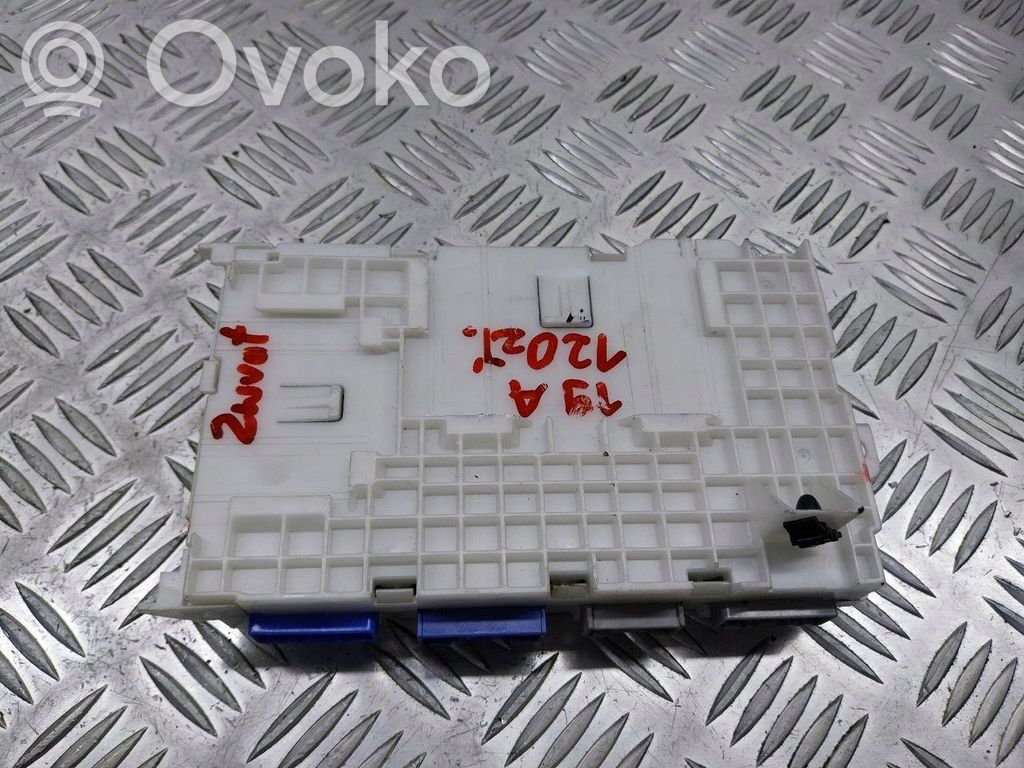 Mazda 5 Voice control module 