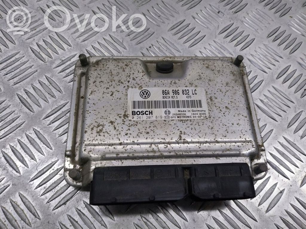 Skoda Octavia Mk1 (1U) Engine control unit/module ECU 