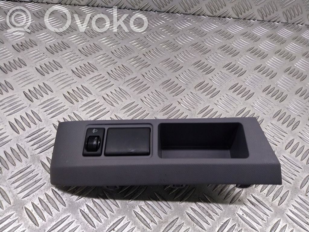 Nissan Micra Motorino di regolazione assetto fari 