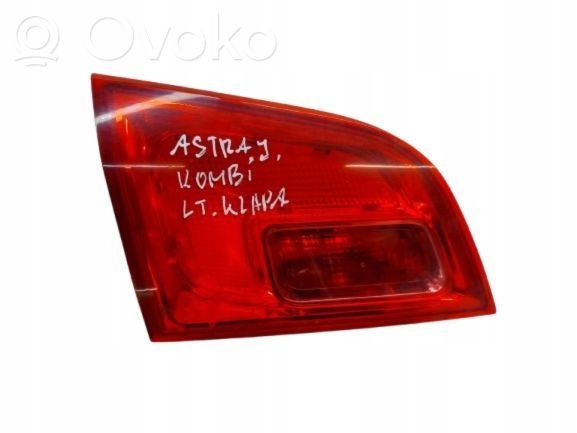 Opel Astra J Lampy tylnej klapy bagażnika 