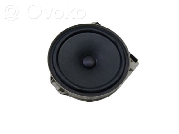 Honda CR-V Subwoofer 