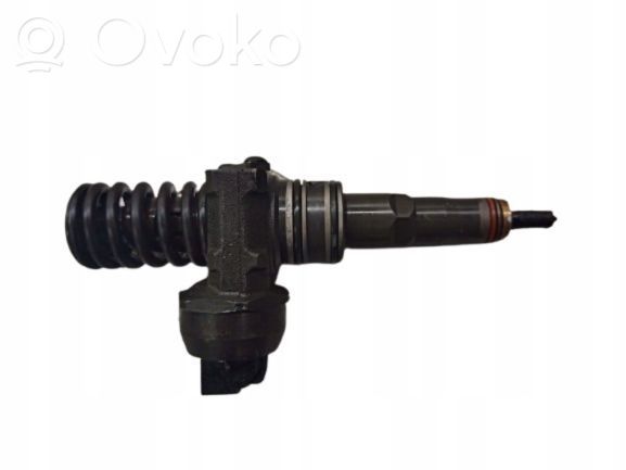 Inyector de combustible   038130073AG