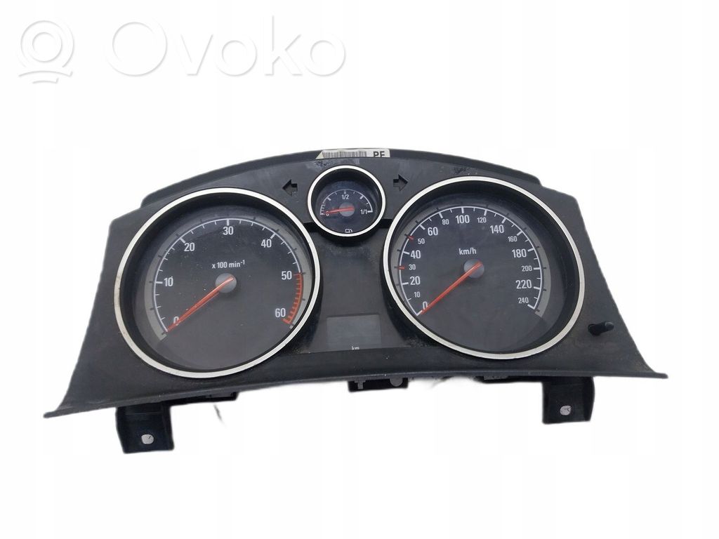 Opel Zafira B Tachometer 