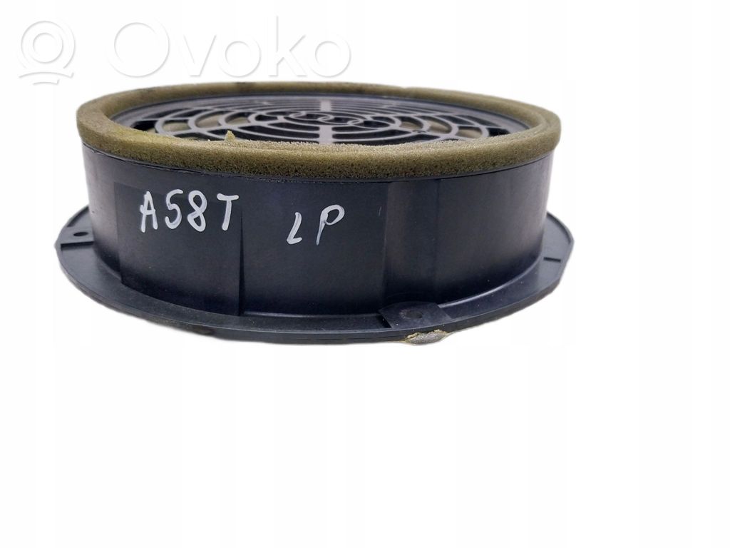 Audi A5 8T 8F Altavoz subwoofer 