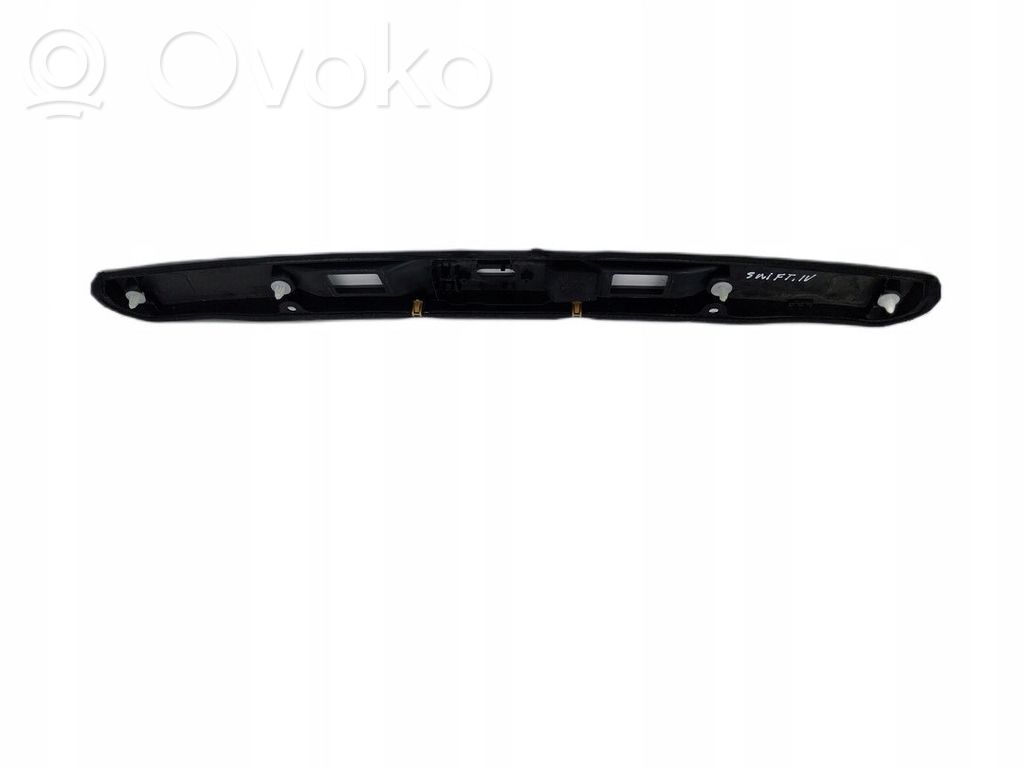 Suzuki Swift II Spoiler tylnej szyby klapy bagażnika 
