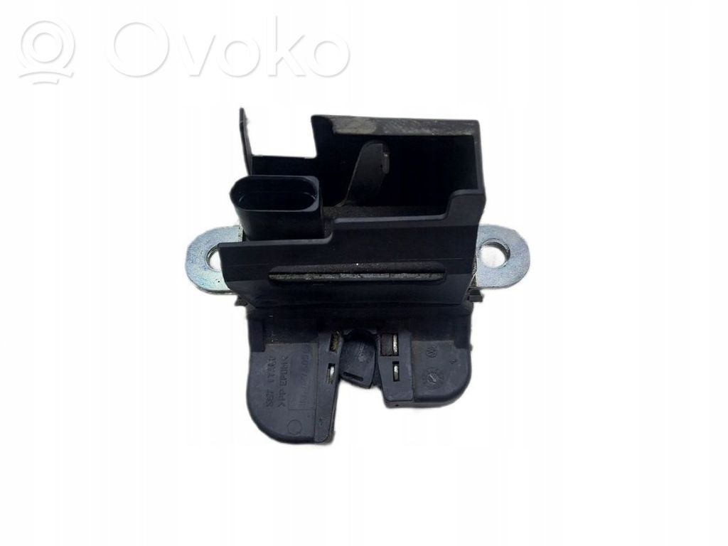 Volkswagen PASSAT B6 Anello/gancio chiusura/serratura del vano motore/cofano