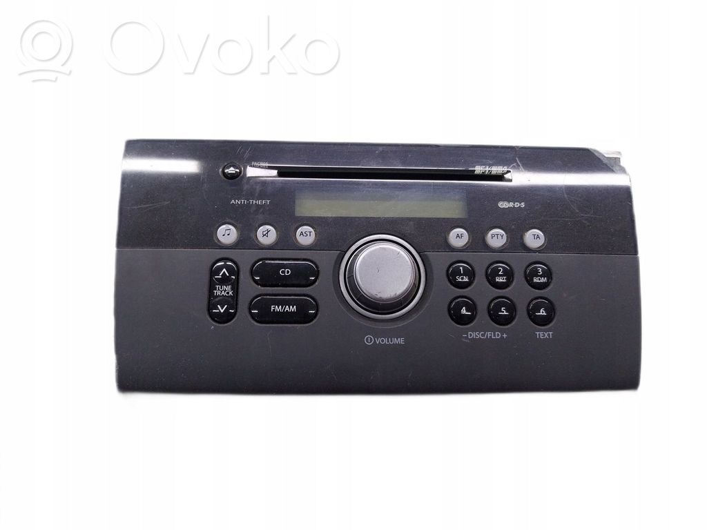 Suzuki Swift I Panel / Radioodtwarzacz CD/DVD/GPS 