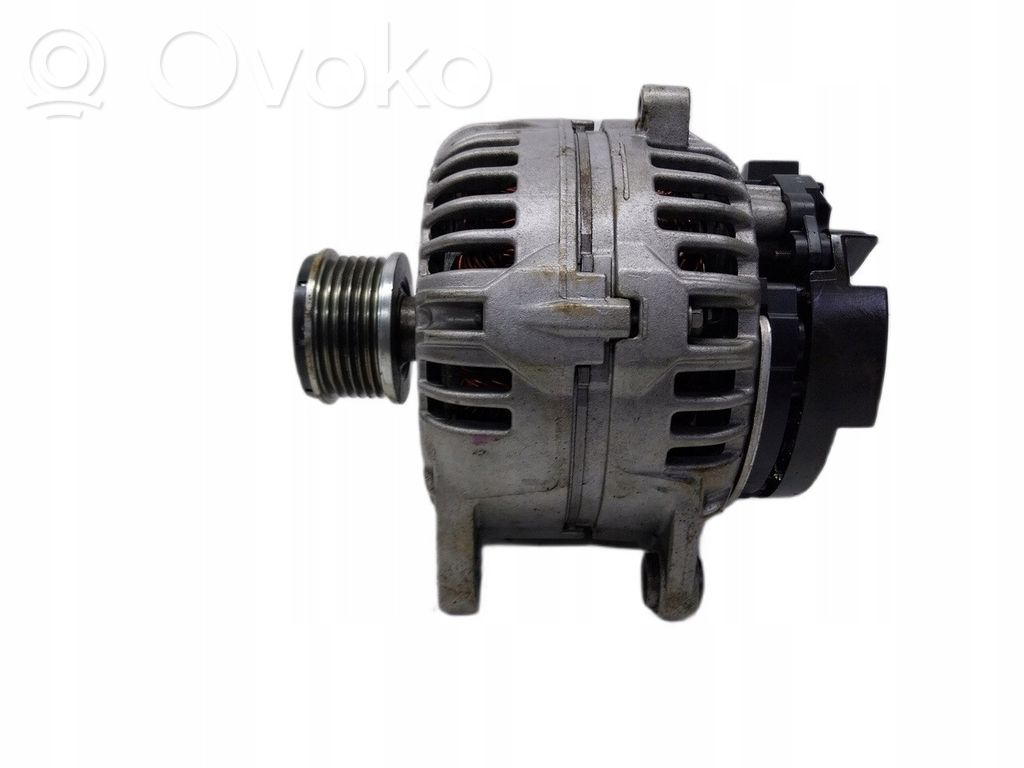 Renault Clio III Generator/alternator 