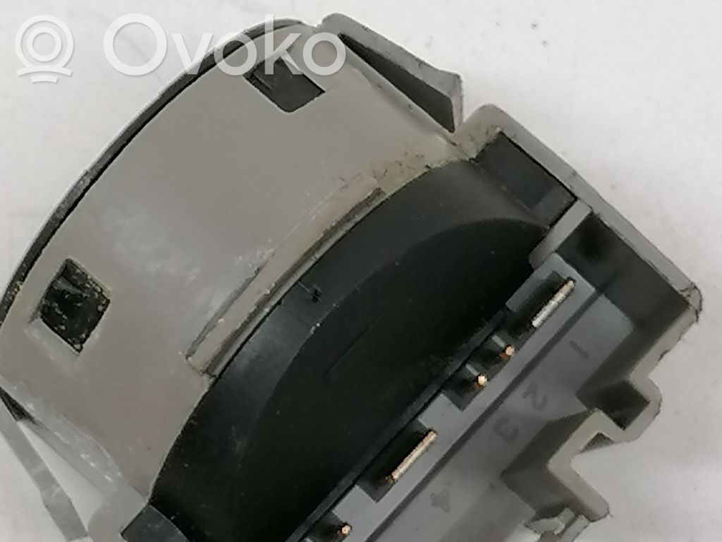 Ford Transit Virtalukon kytkin 
