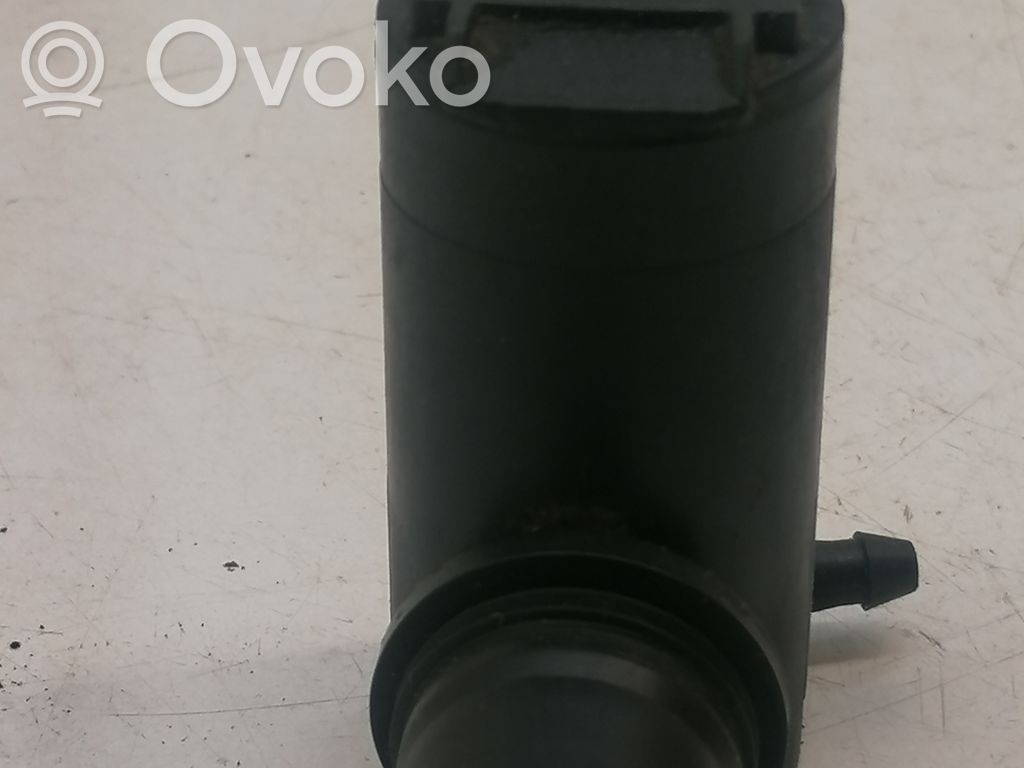 Ford Transit Windscreen/windshield washer pump 