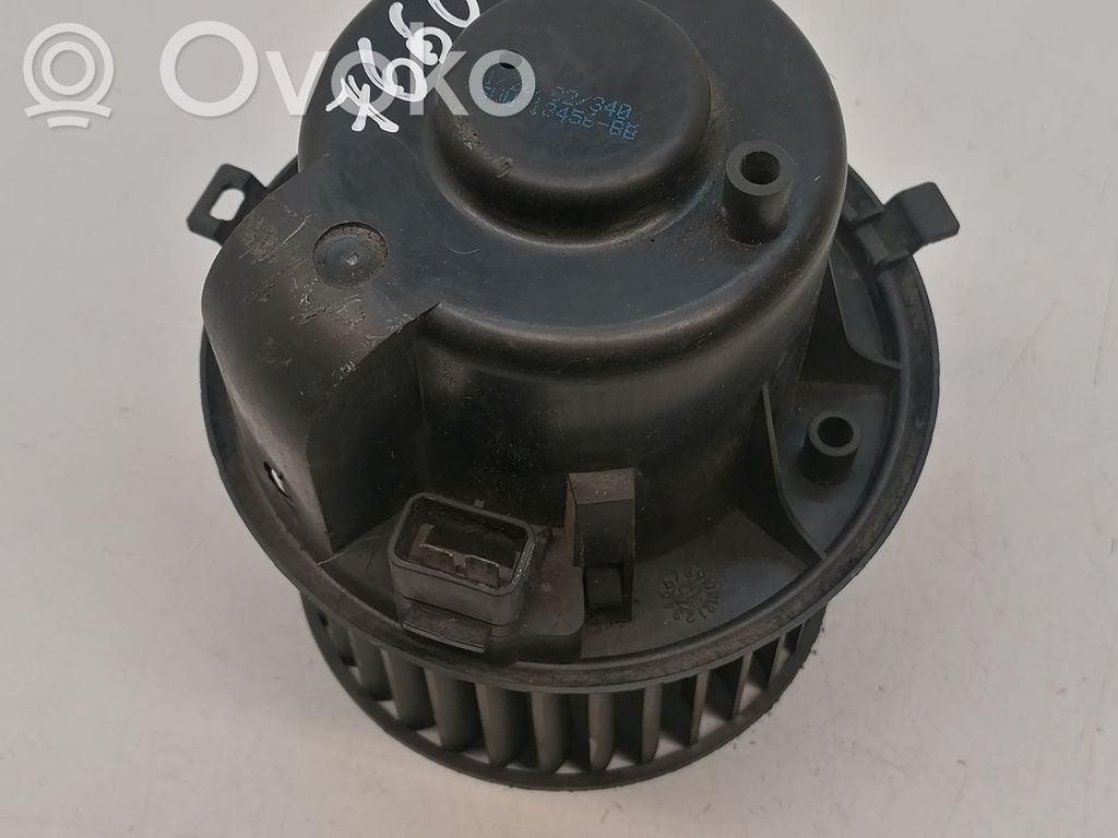 Mazā radiatora ventilators   95VW18456BB