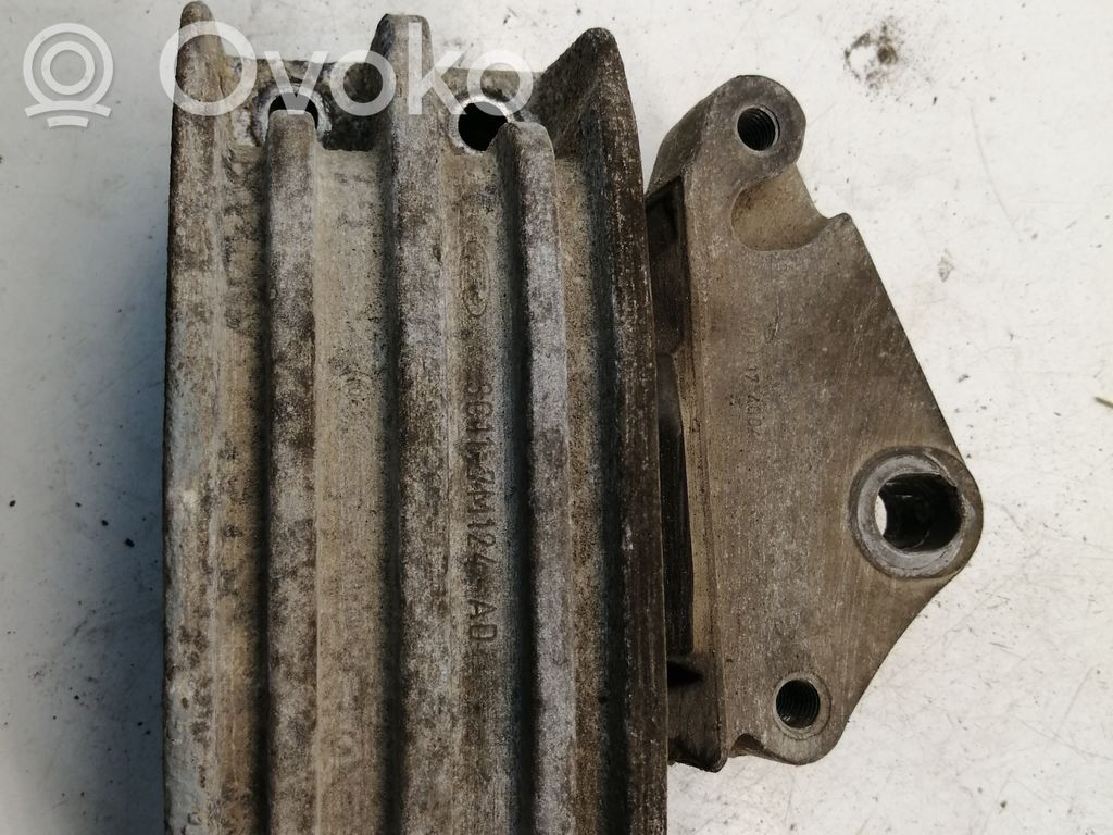 Ford Transit Engine mount bracket 
