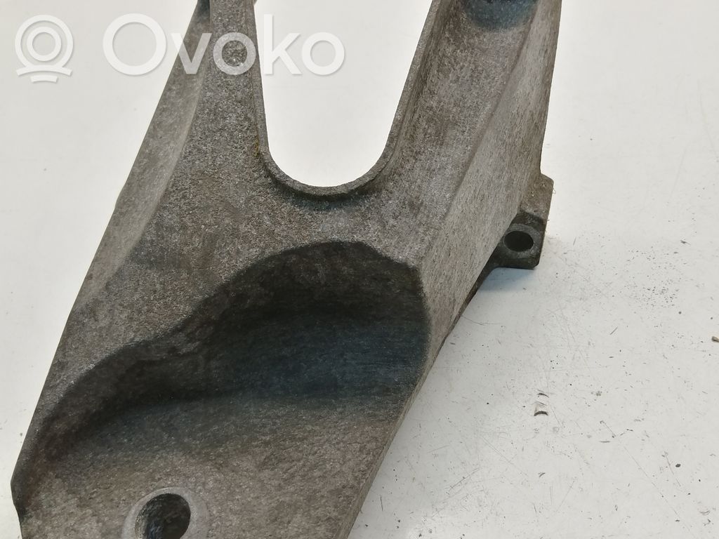 Ford Transit Engine mounting bracket 