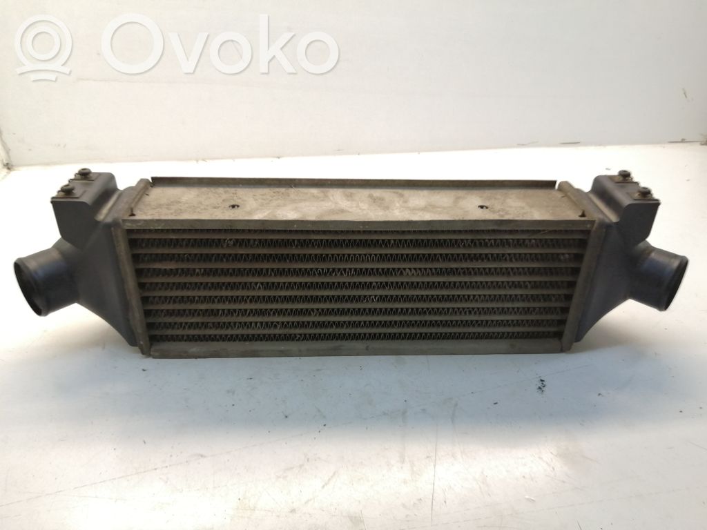 Ford Transit Interkūlerio radiatorius 