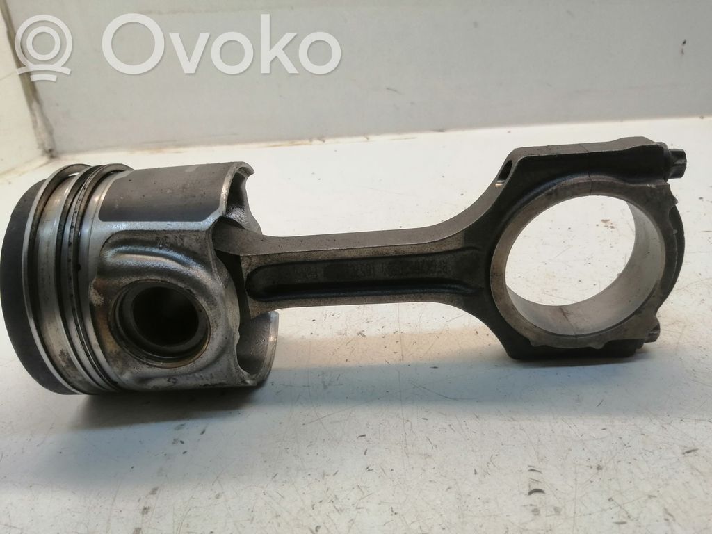 Ford Transit Custom Stūmoklis su švaistikliu 