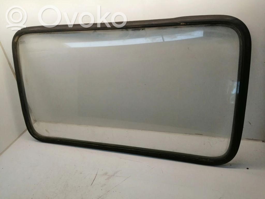 Ford Transit Sliding door window/glass 