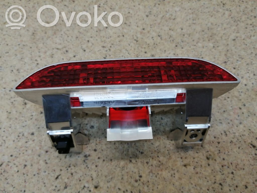Dacia Spring Third/center stoplight 
