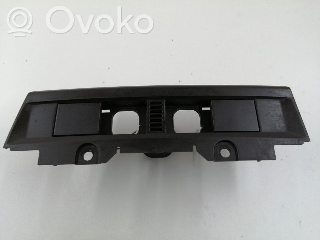 Ford Focus Kita panelės detalė 
