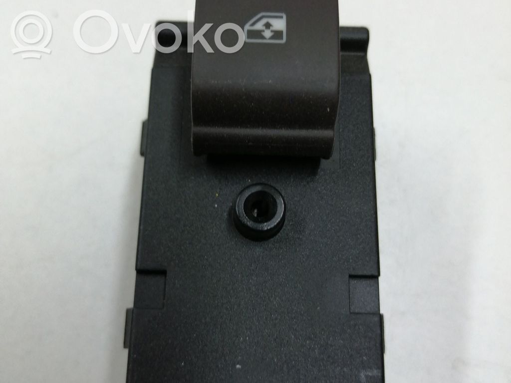 Opel Mokka Mirror switch trim 