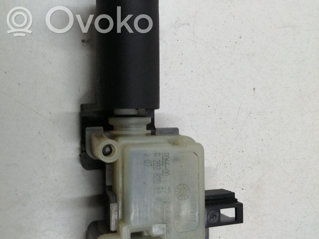 Ford Transit Siłownik klapki wlewu paliwa 