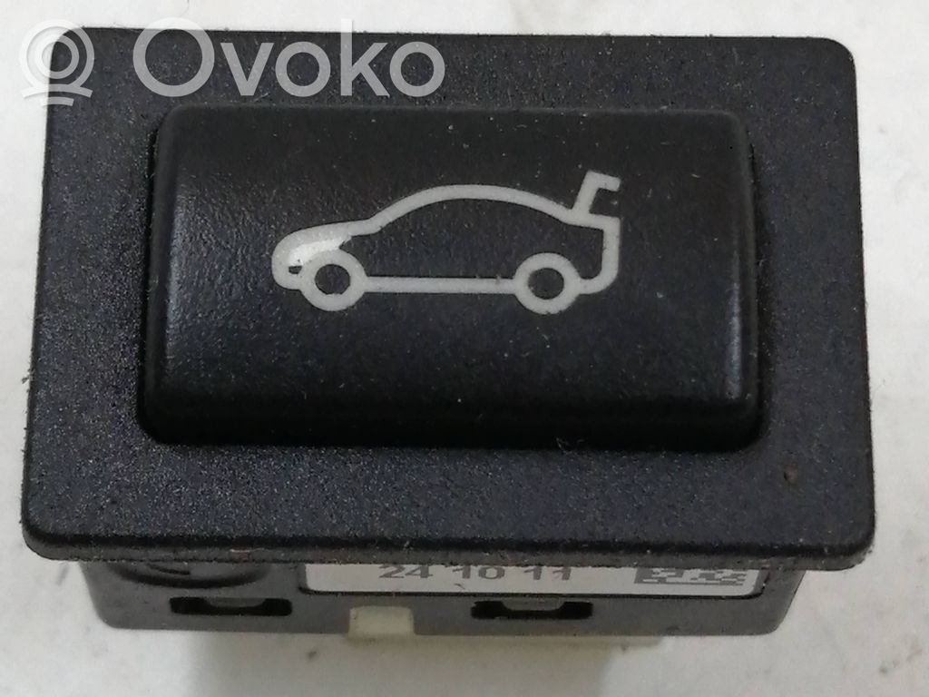BMW 5 F10 F11 Tailgate/boot open switch button 