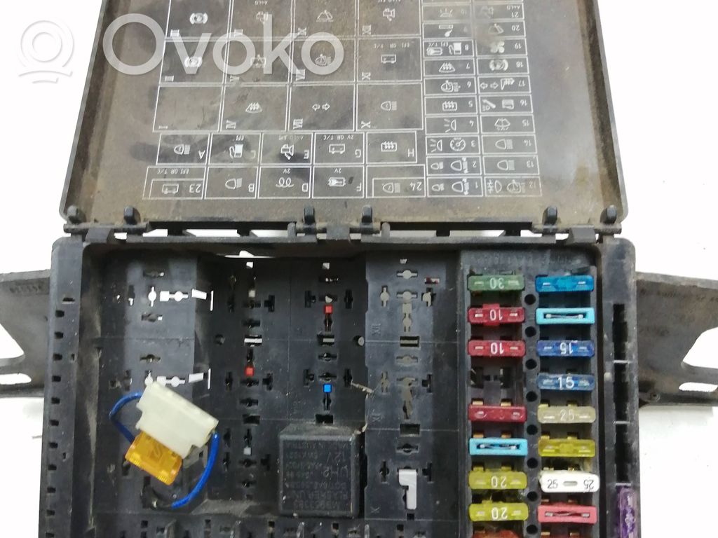 Fuse box set   92VB14N069AB