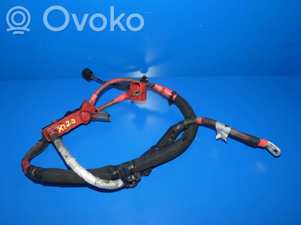 Jaguar XE Cable positivo (batería) 