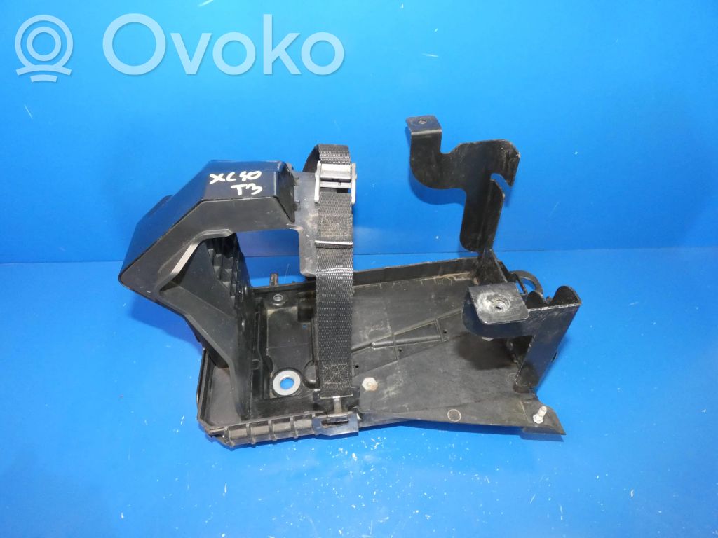 Volvo XC40 Battery bracket 