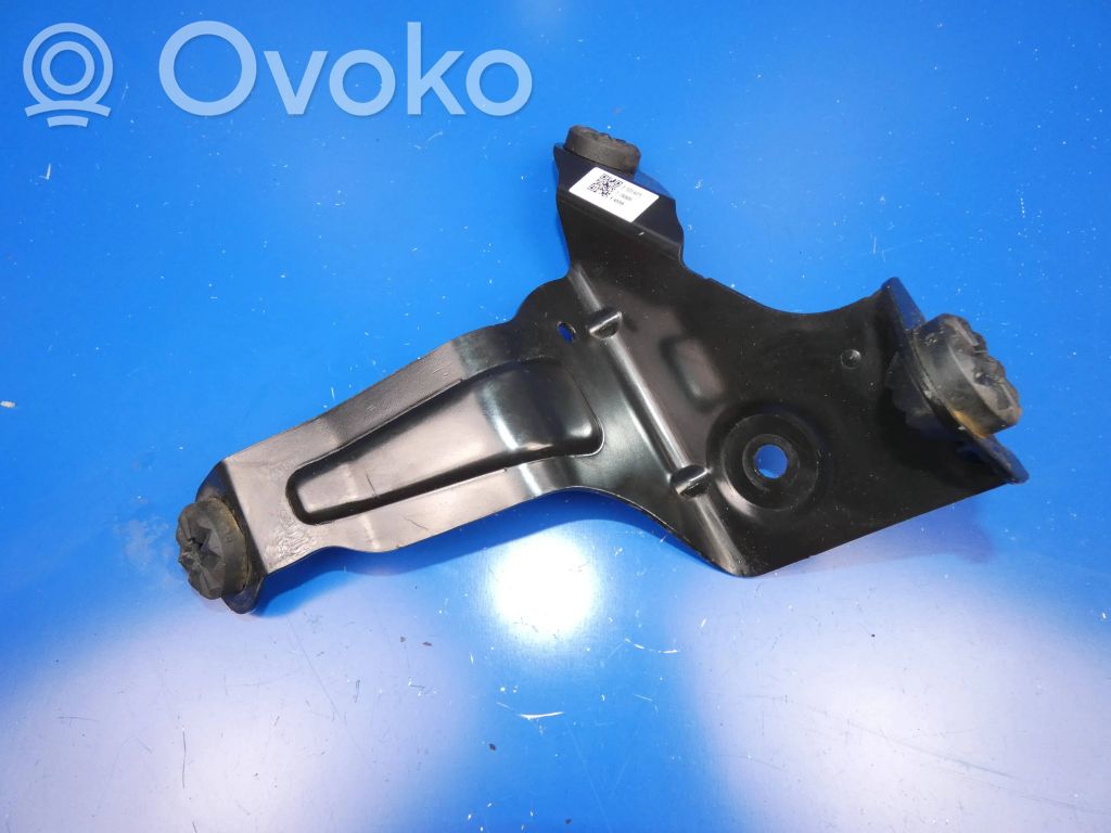 Volvo XC40 Uchwyt / Mocowanie pompy ABS 