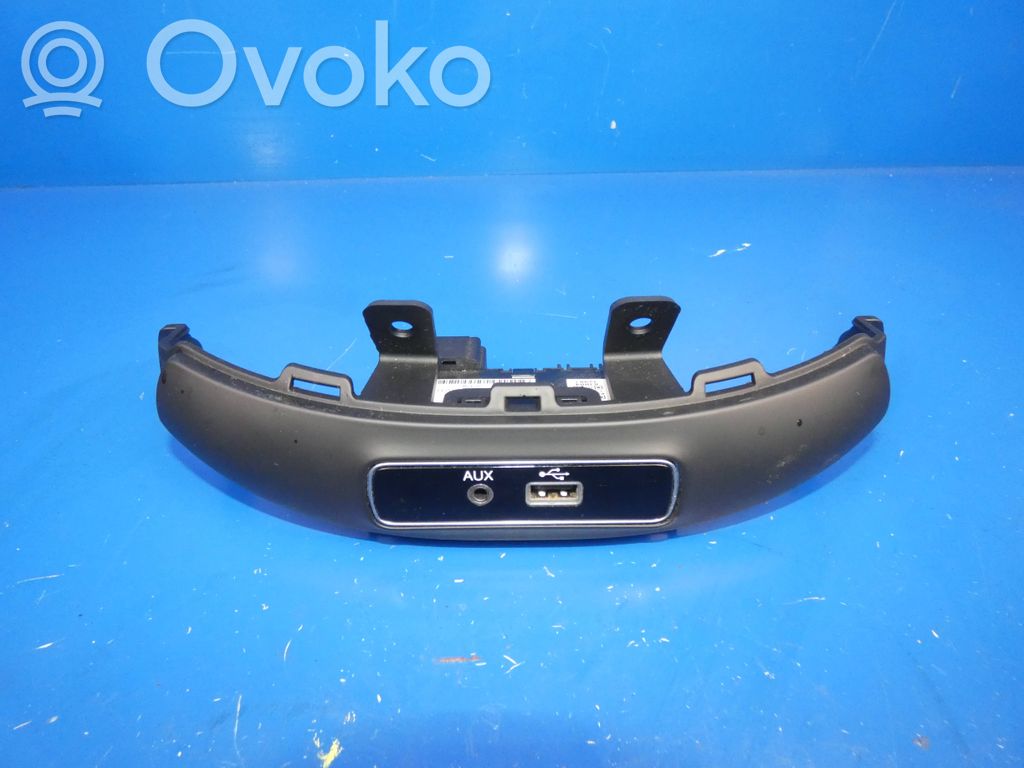 Fiat 500X Priză USB 