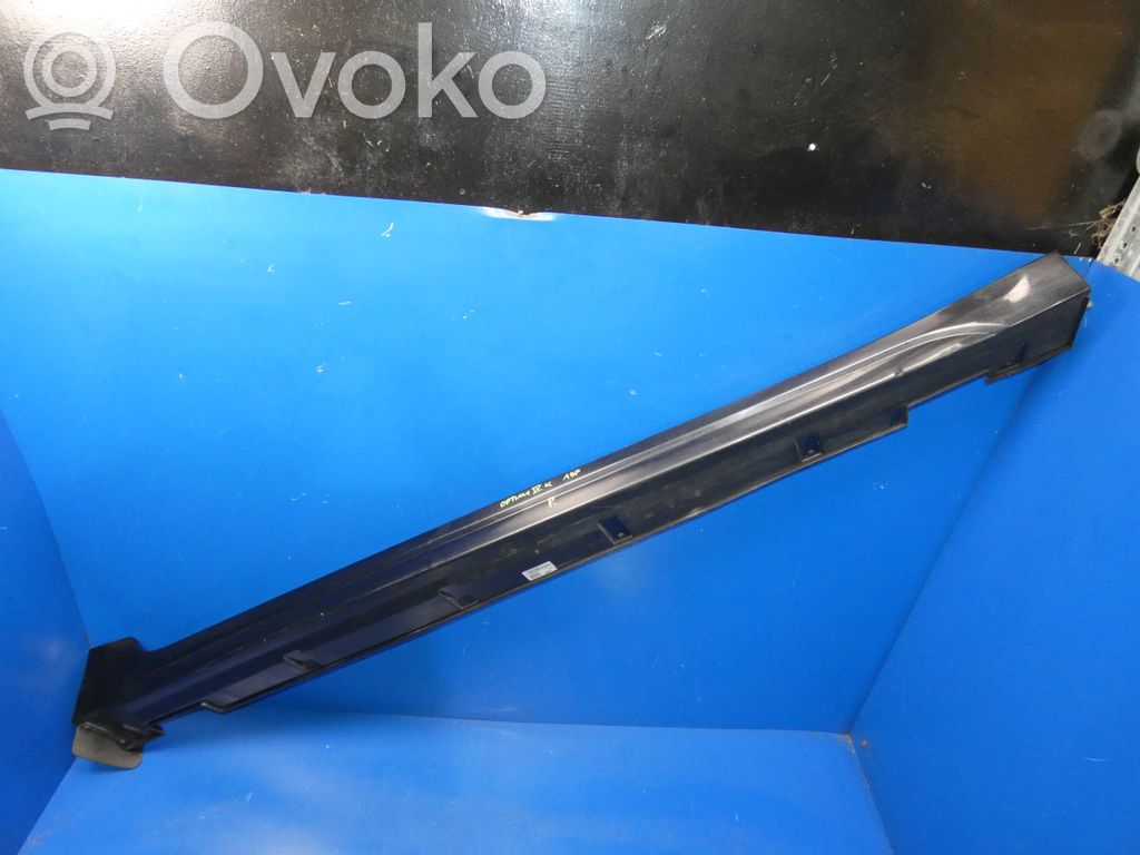 KIA Optima Kojų erdvės šonine apdaila 