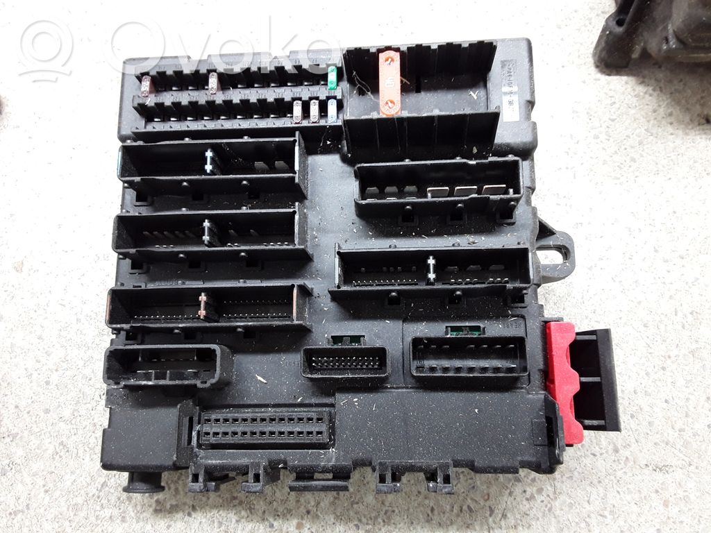Cadillac BLS Fuse box set 