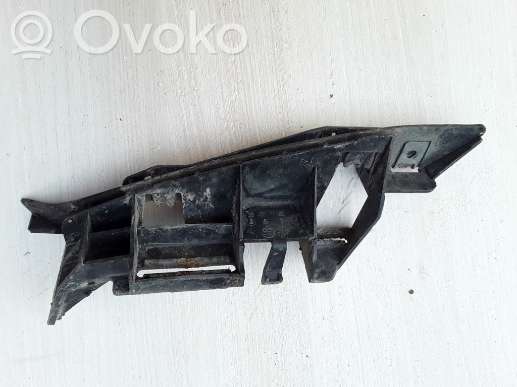 Peugeot 307 Front bumper mounting bracket 