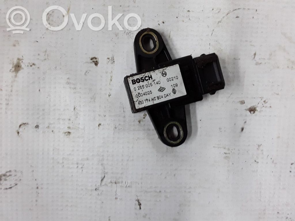 Renault Scenic RX Airbagsensor Crashsensor Drucksensor 