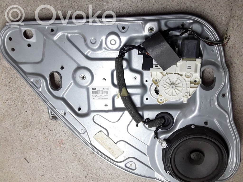 Ford Focus Elektryczny podnośnik szyby drzwi tylnych 