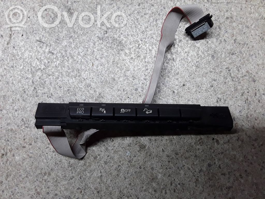 Un conjunto de interruptores   9249506
