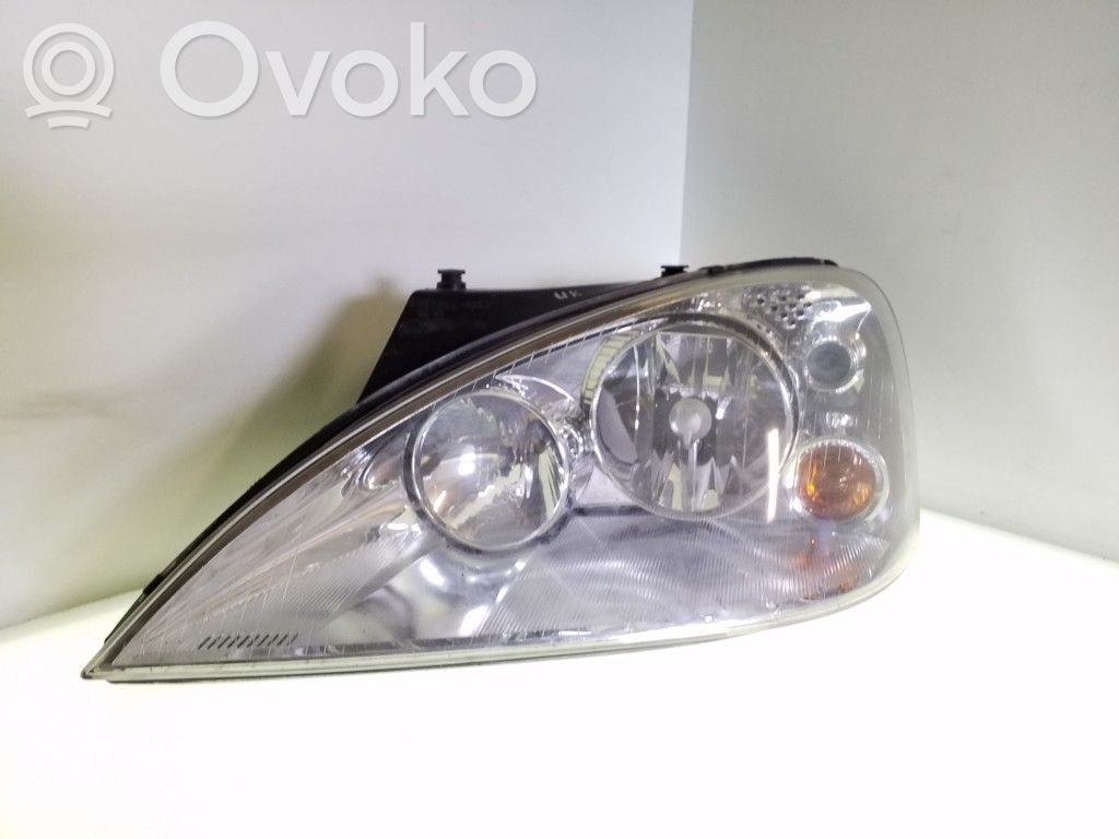 Ford Galaxy Headlight/headlamp 