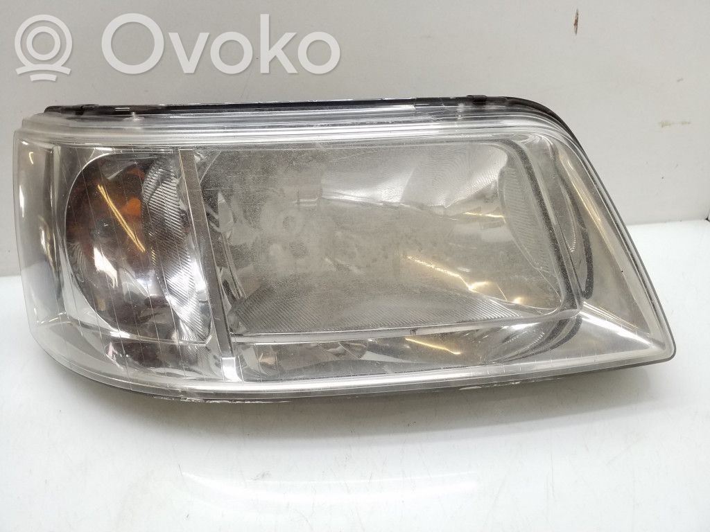 Volkswagen Transporter - Caravelle T5 Lampa przednia 