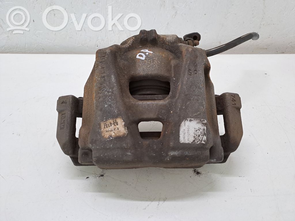 Audi A4 S4 B8 8K Priekinis suportas 