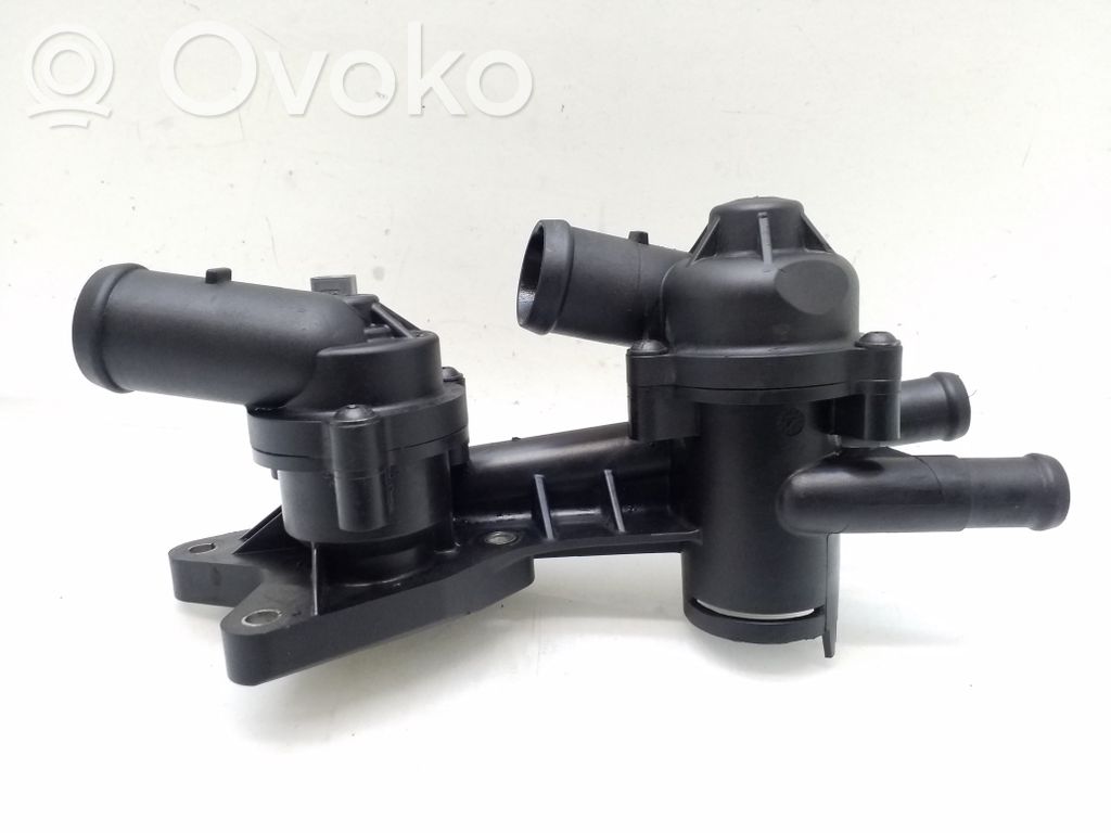 Volkswagen Golf V Termostat / Obudowa termostatu 