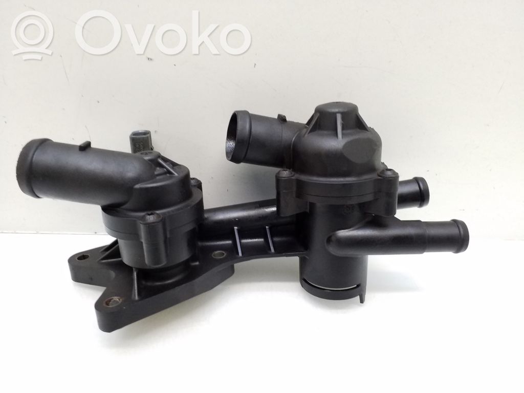 Volkswagen Golf VI Termostat / Obudowa termostatu 