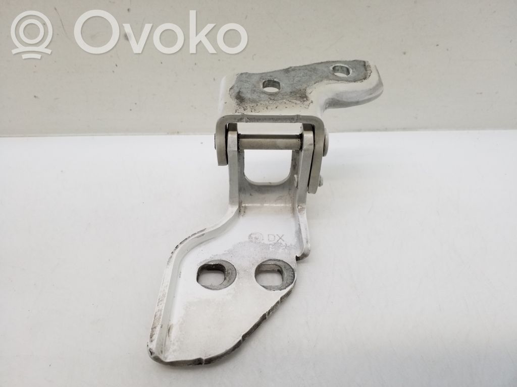 Front door upper hinge   ES03