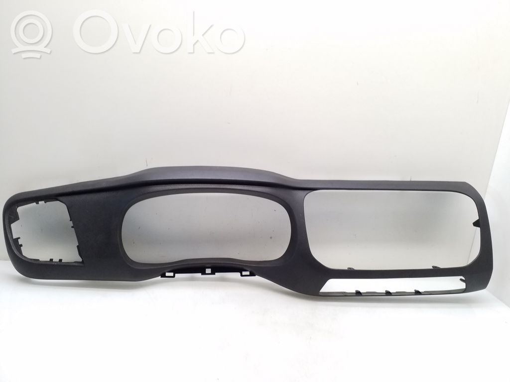 Peugeot Expert Radio/GPS head unit trim 