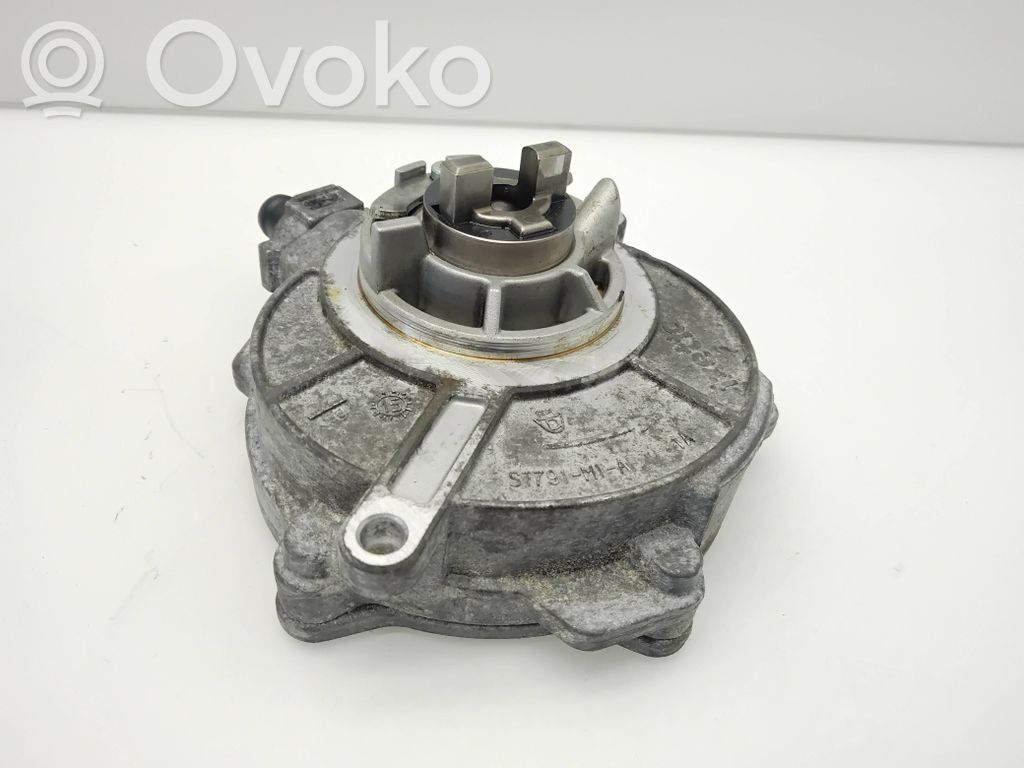 Audi A6 S6 C7 4G Vacuum pump 