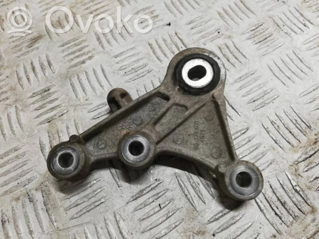 Opel Karl Engine mounting bracket 