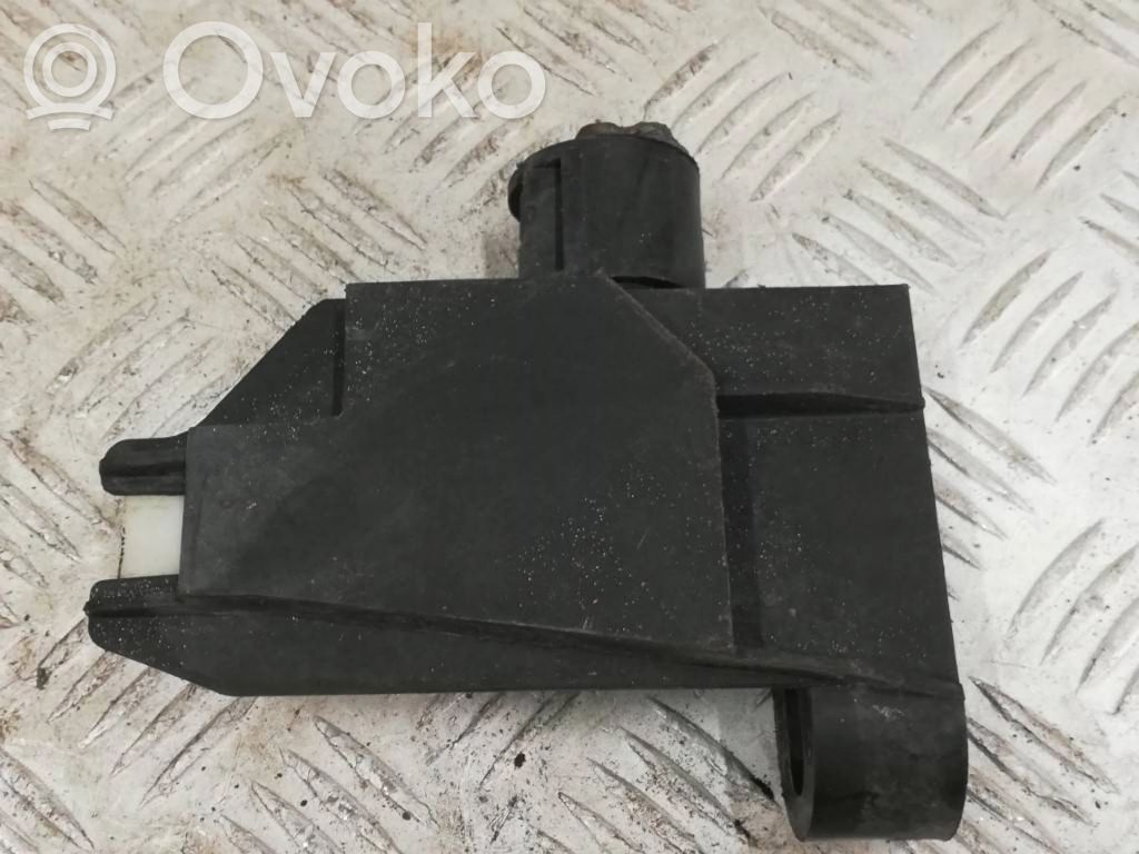 Ford Ecosport Panel mocowanie chłodnicy / dół 