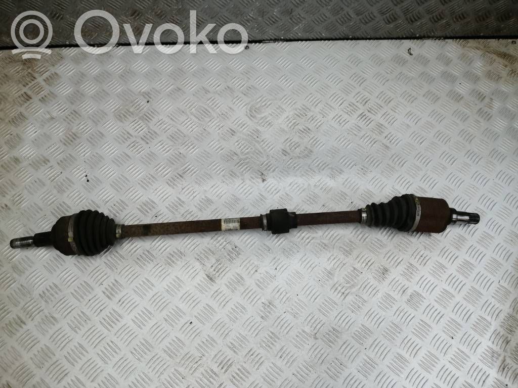 Ford Focus Priekinis pusašis 