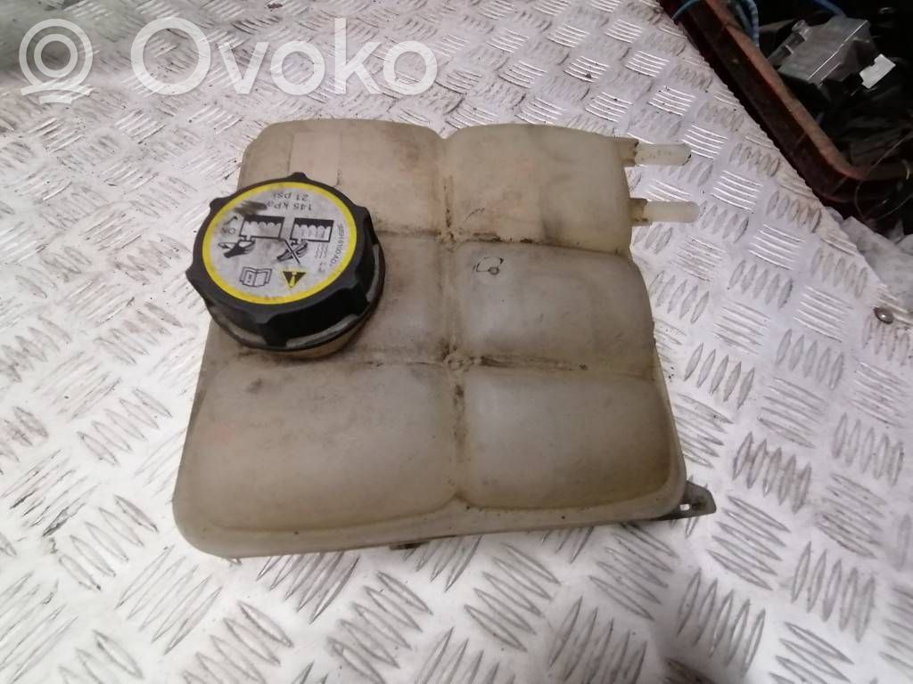 Aušinimo skysčio išsiplėtimo bakelis   3748