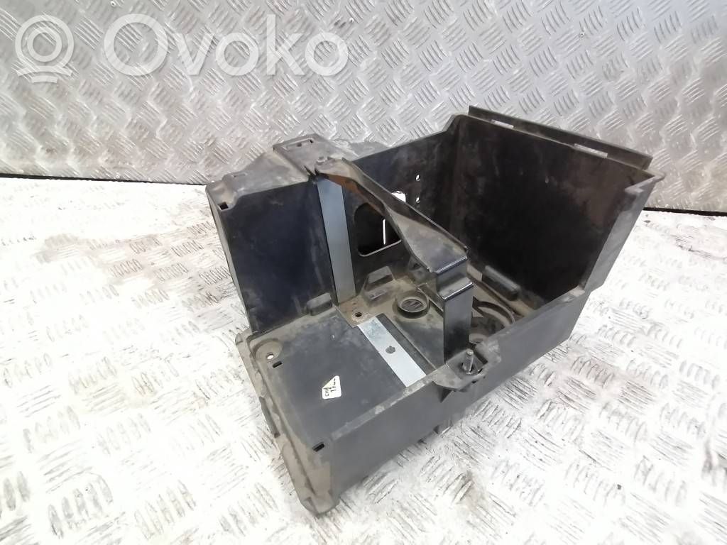Ford Focus Akumuliatoriaus dėžė 