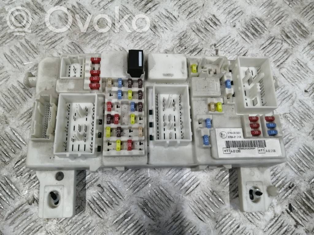 Fuse module   7M5T14A073BF,00048052,519241806
